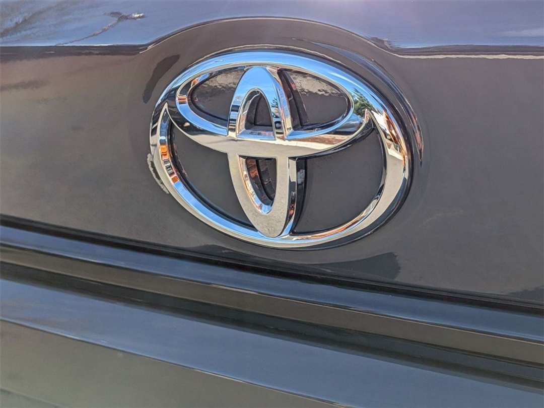 2025 Toyota Corolla LE - Image 26