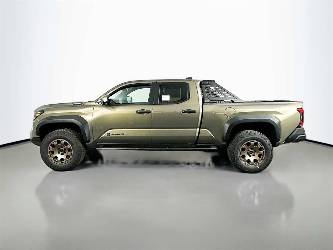 2026 Toyota Tacoma Trailhunter - Image 4