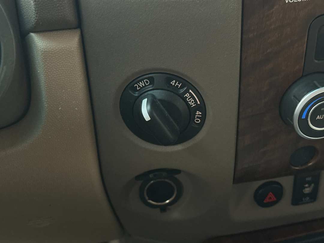 2008 Nissan Titan LE - Image 19