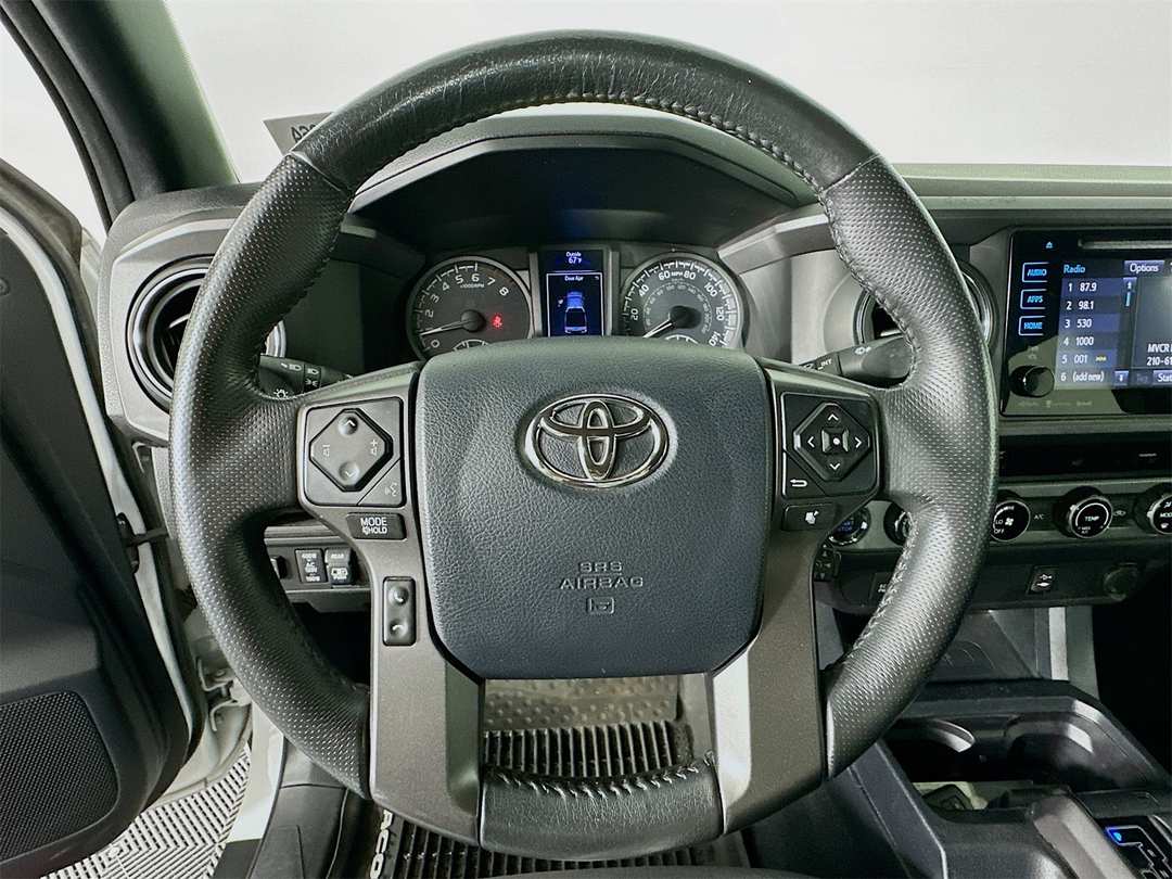2017 Toyota Tacoma TRD OffRoad - Image 11