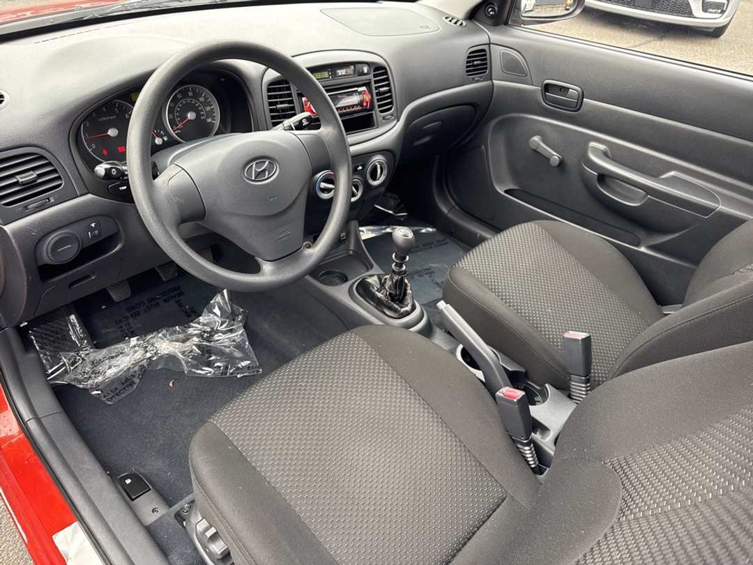 2008 Hyundai Accent GS - Image 16