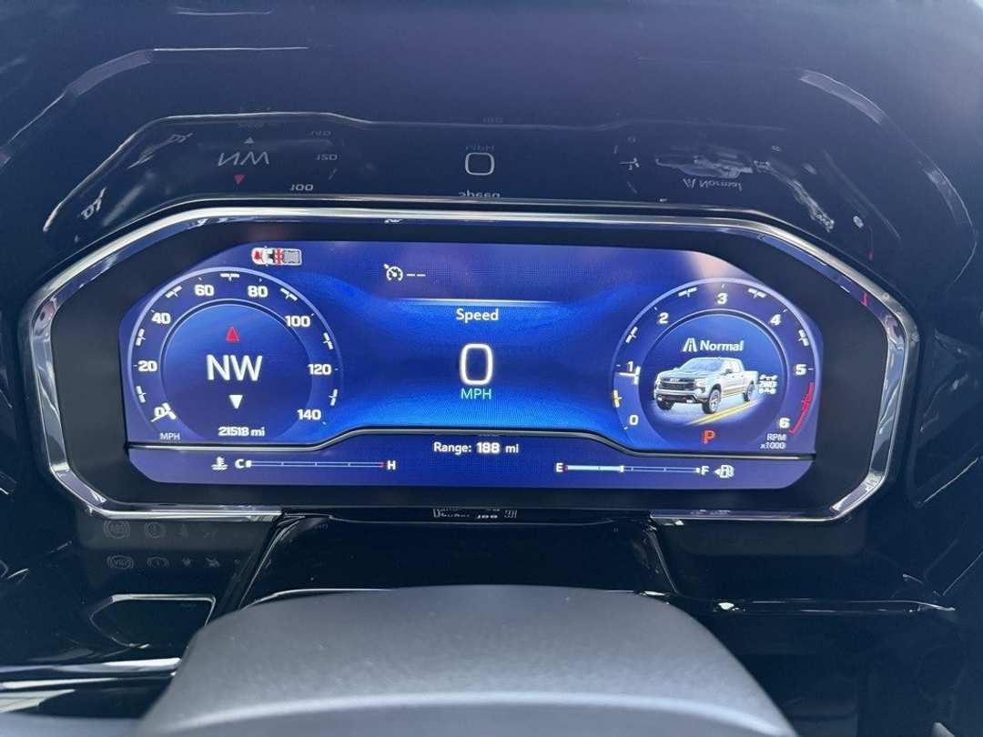 2025 Chevrolet Silverado 1500 LT Trail Boss - Image 21