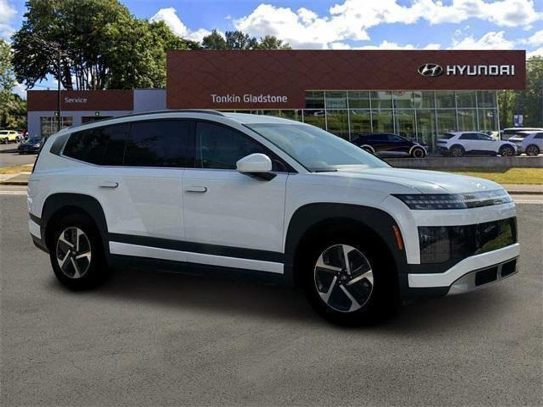 2026 Hyundai Ioniq 9 SE - Image 10