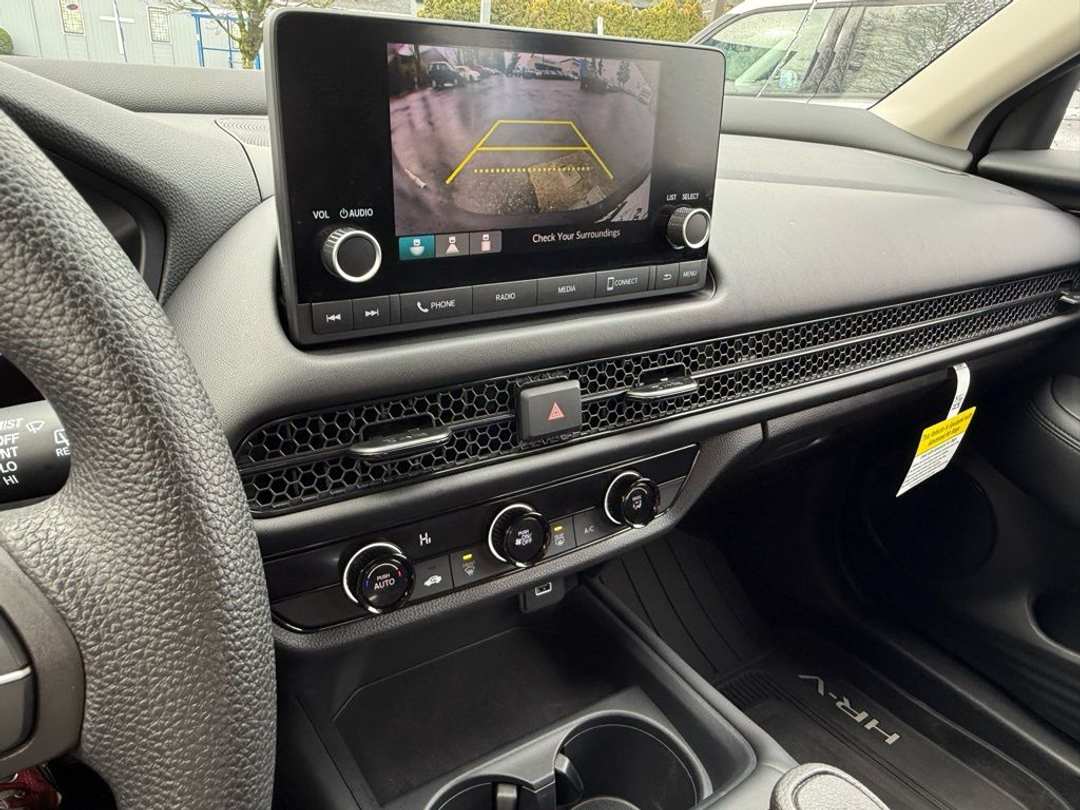 2025 Honda HR-V LX - Image 25