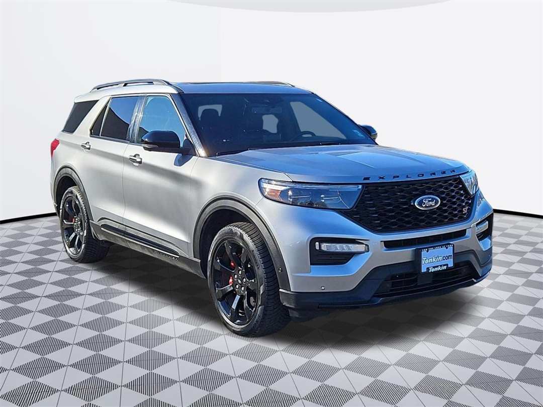2022 Ford Explorer ST - Image 8