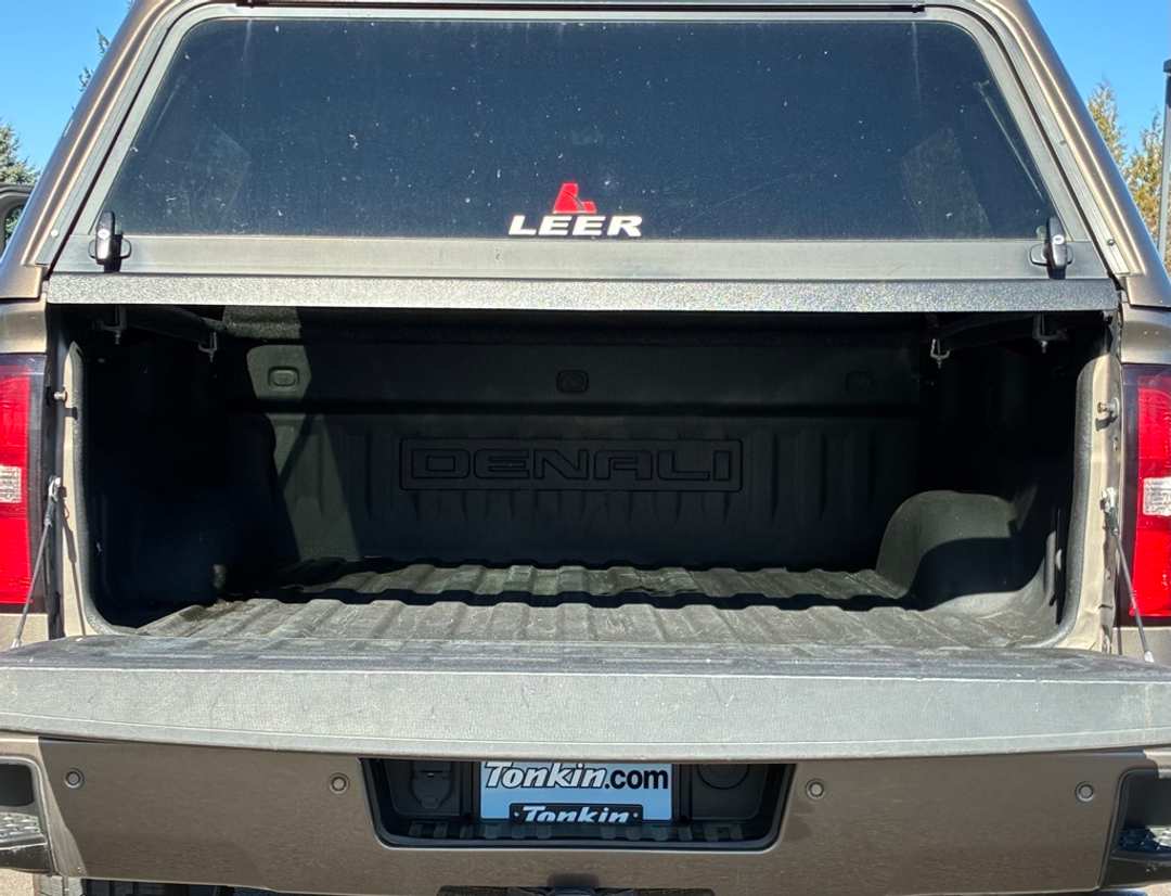 2015 GMC Sierra 1500 Denali - Image 25