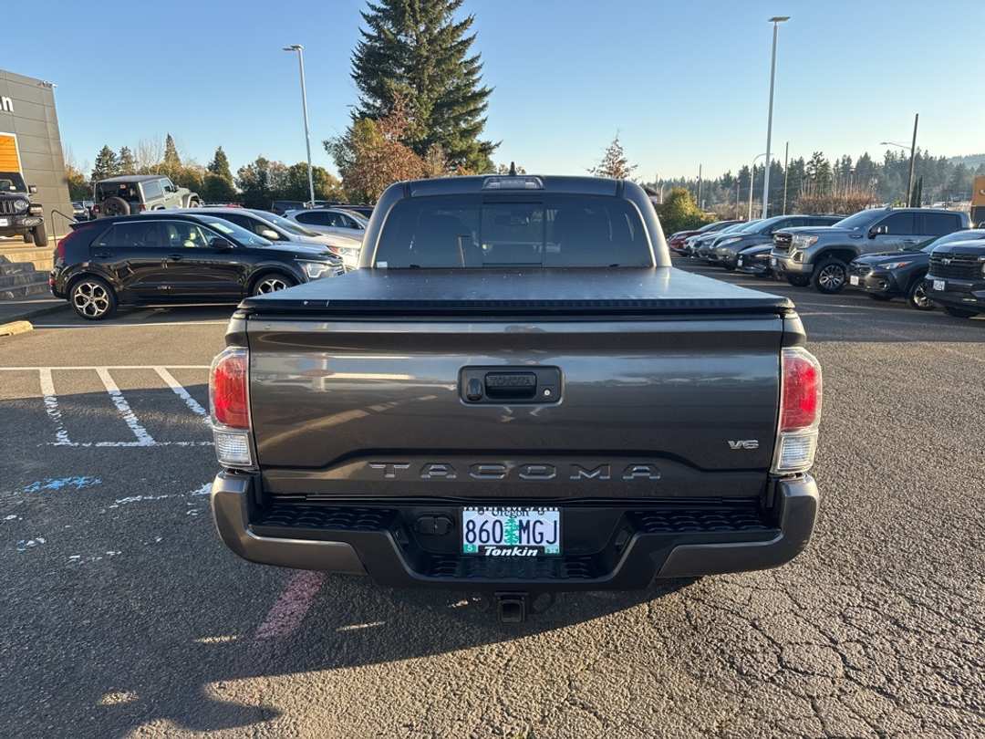 2020 Toyota Tacoma TRD Sport - Image 6