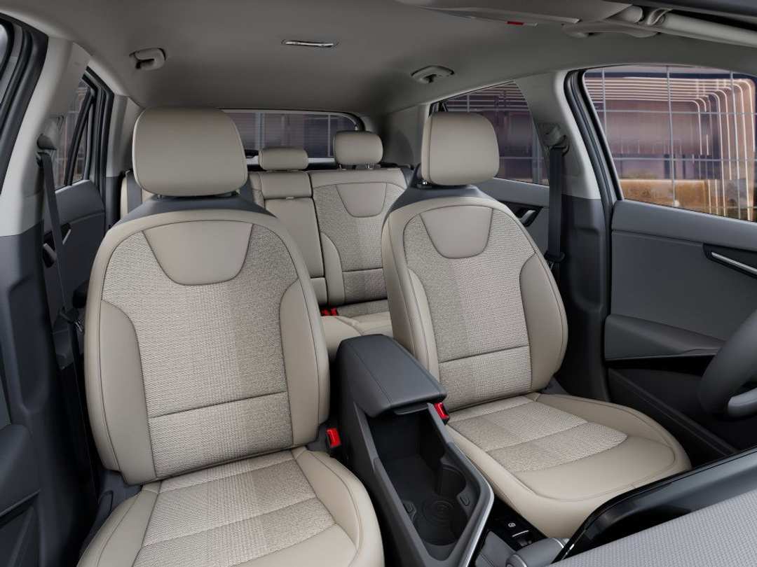 2025 Kia Niro EX - Image 15