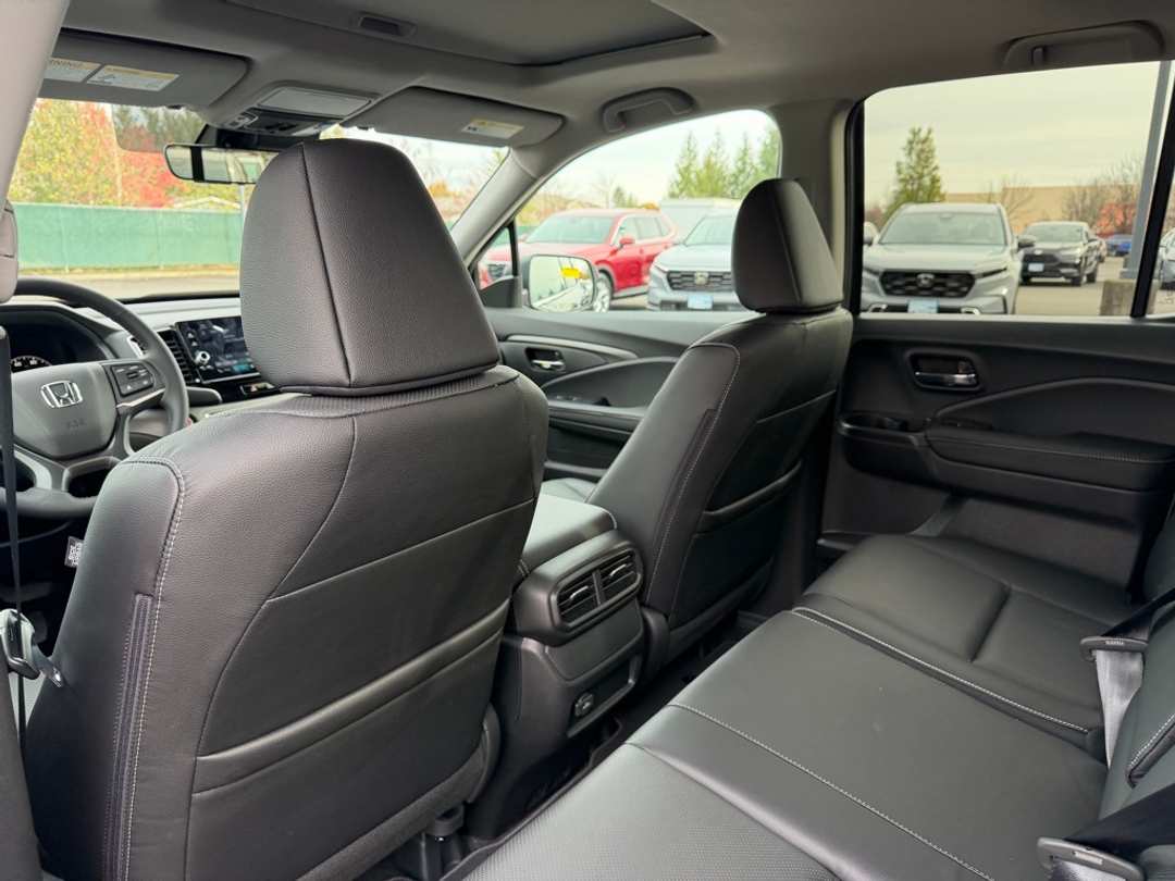 2026 Honda Ridgeline RTL - Image 30