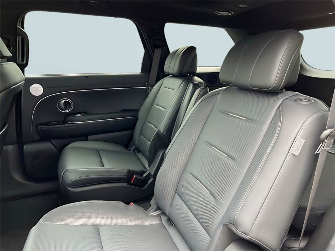 2026 Hyundai Palisade Calligraphy - Image 28