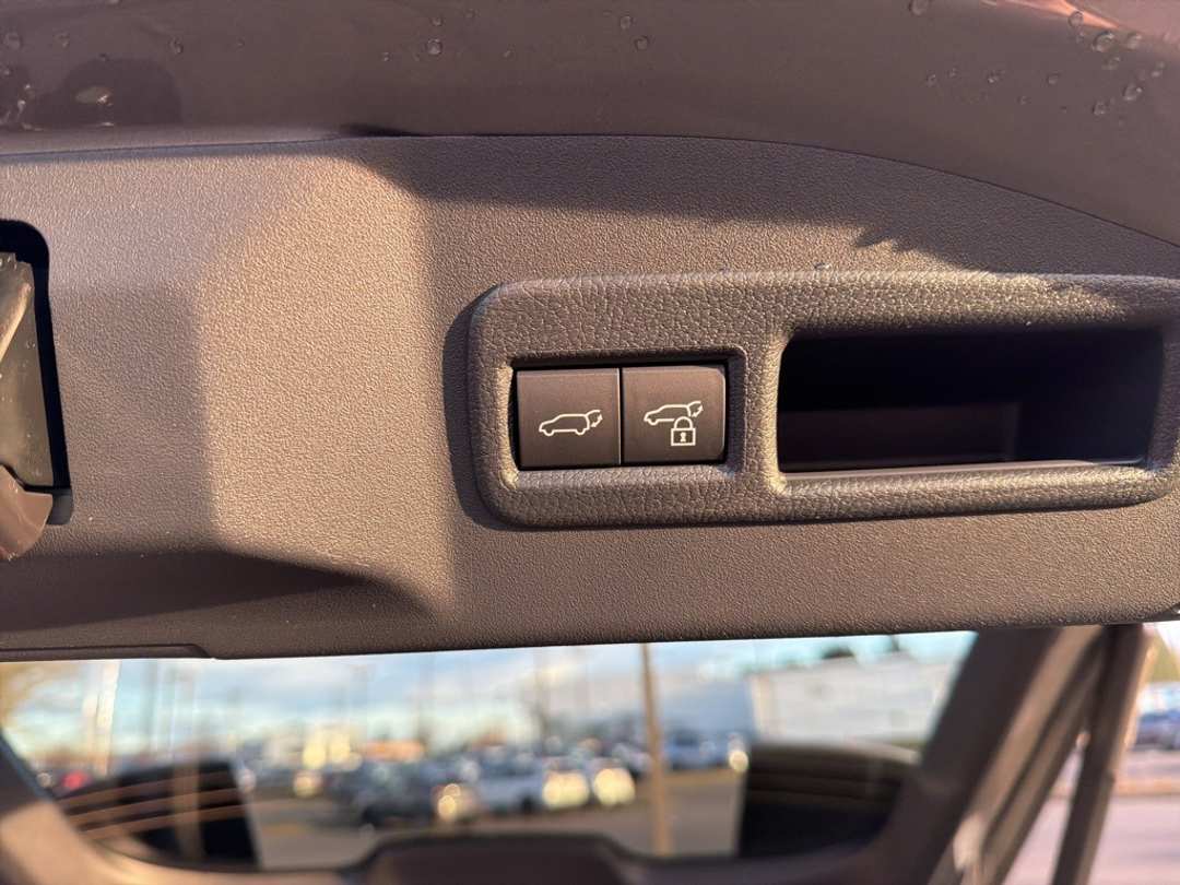 2026 Subaru Solterra Limited - Image 21