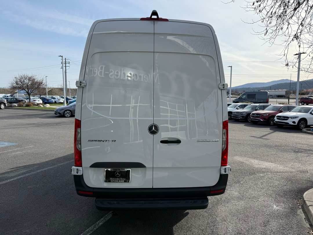 2024 Mercedes-Benz Sprinter 3500 Cargo 170 WB - Image 4