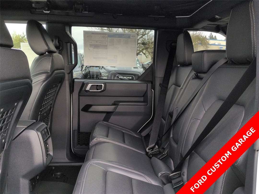 2025 Ford Bronco Big Bend - Image 23