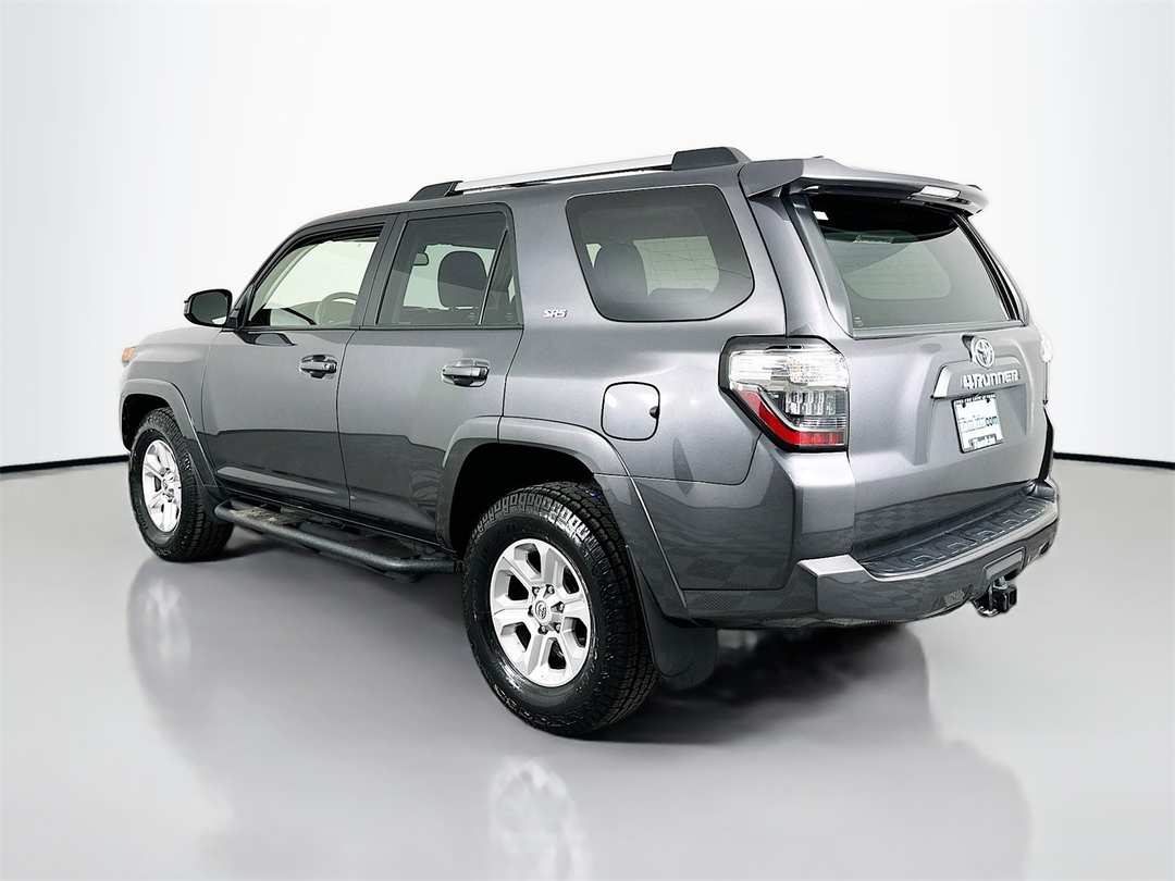2022 Toyota 4Runner SR5 - Image 5