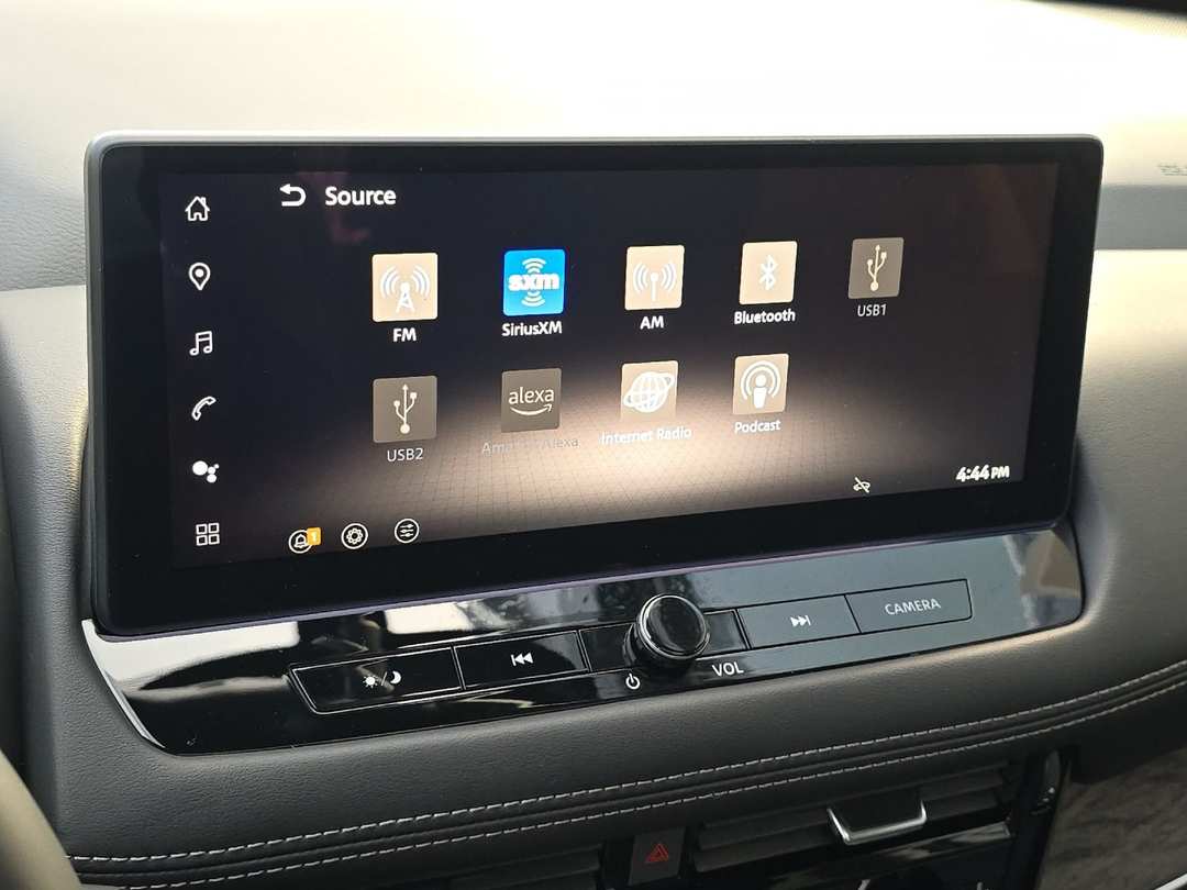 2026 Nissan Rogue Platinum - Image 17