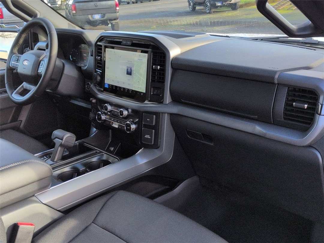 2026 Ford F-150 XLT - Image 30