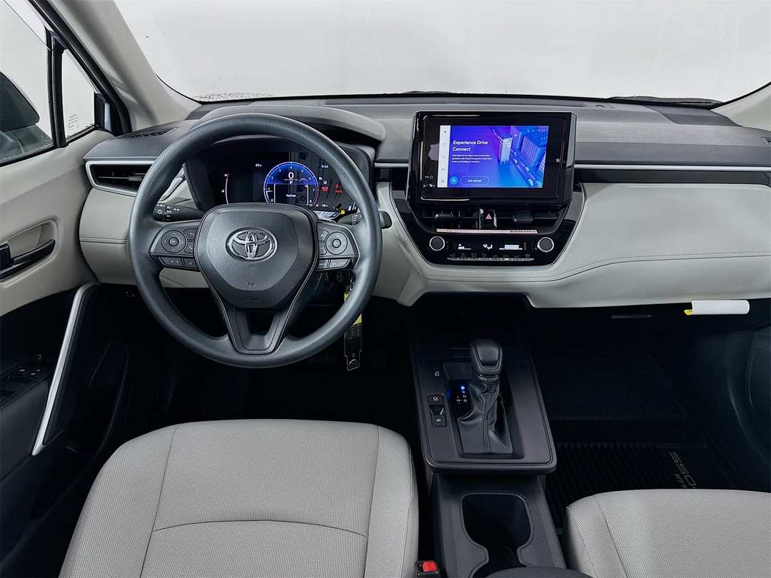 2026 Toyota Corolla Cross L - Image 21