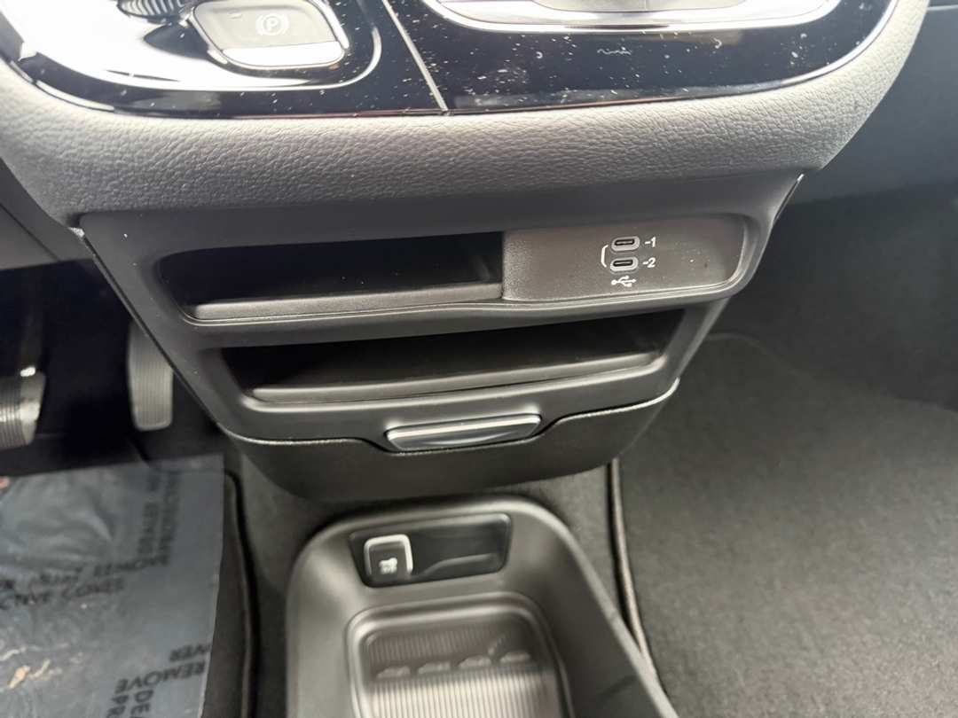 2026 Chrysler Pacifica Select - Image 25