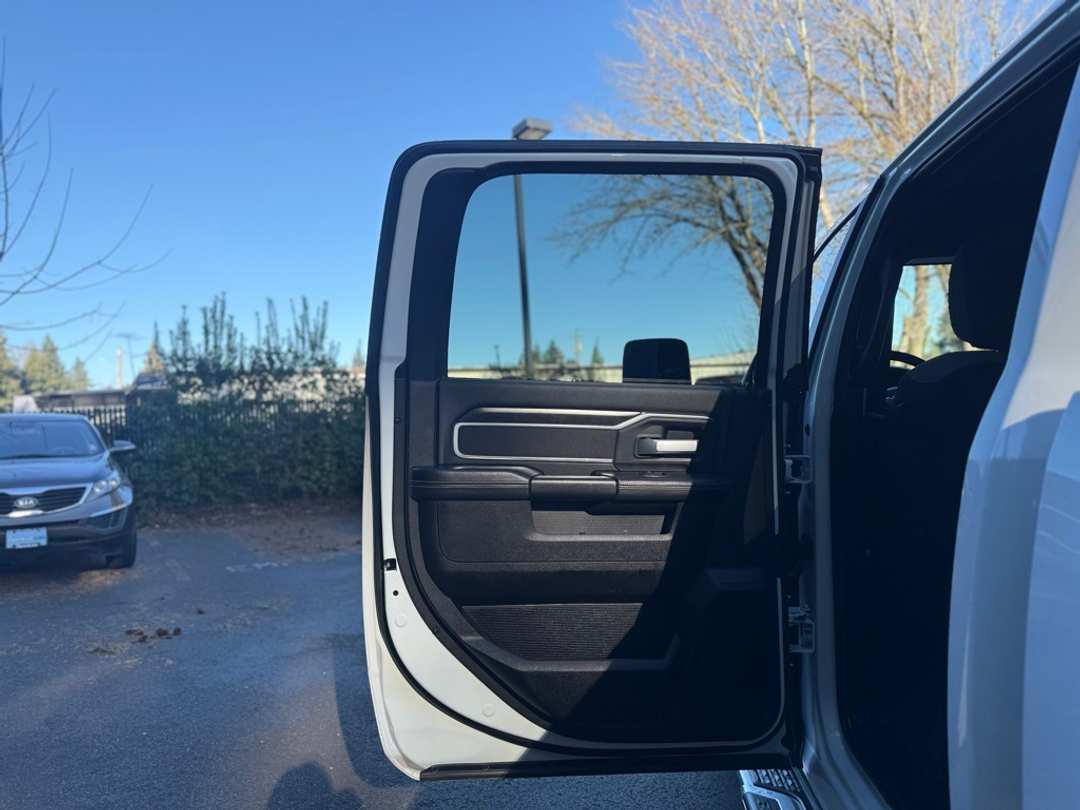 2024 Ram 2500 Big Horn - Image 19