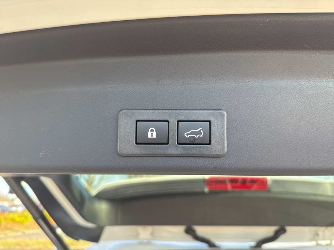 2026 Subaru Ascent Limited - Image 25