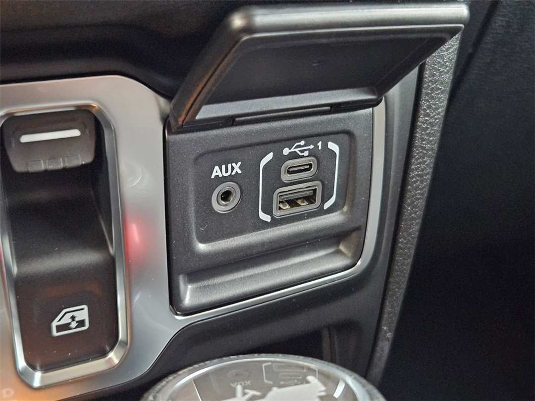 2026 Jeep Wrangler Sport - Image 25