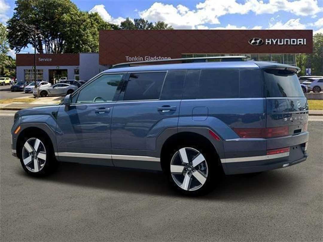 2026 Hyundai Santa Fe Limited - Image 4