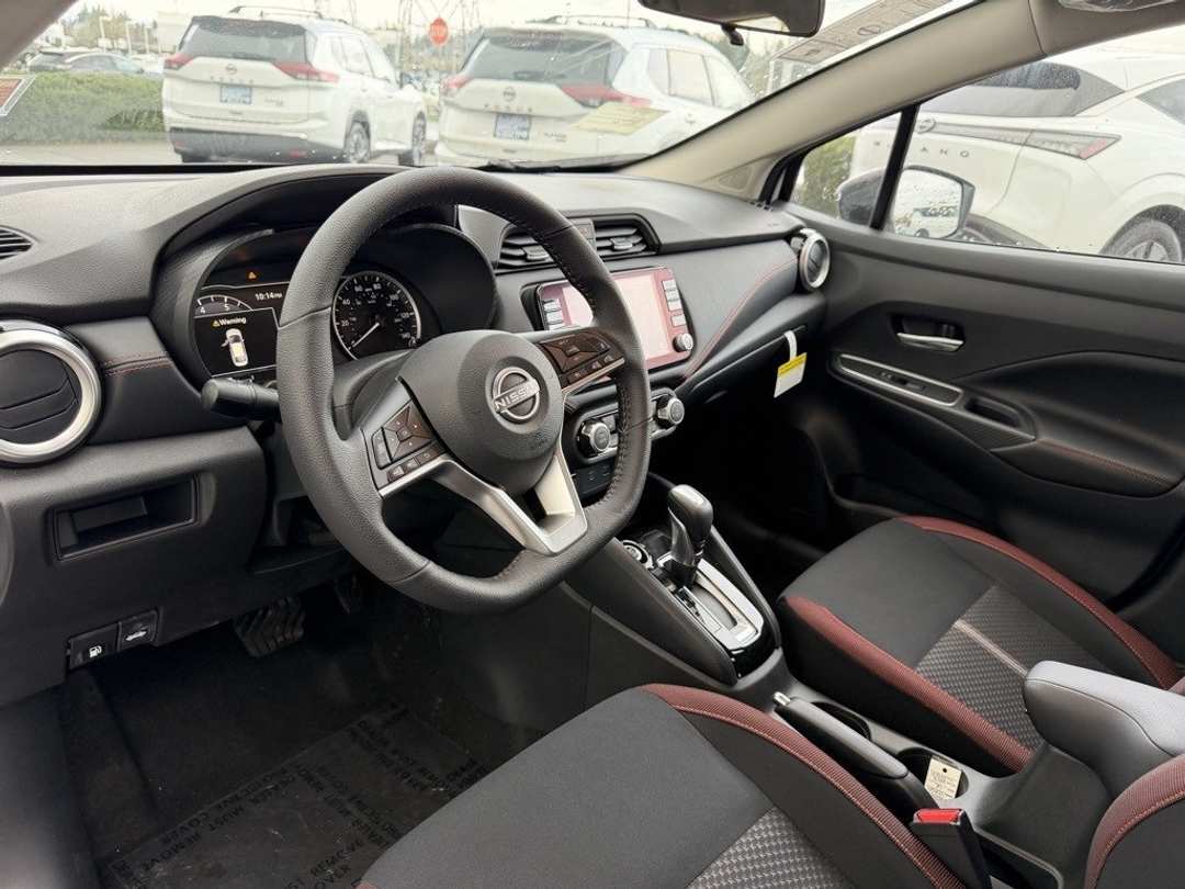 2025 Nissan Versa 1.6 SR - Image 14