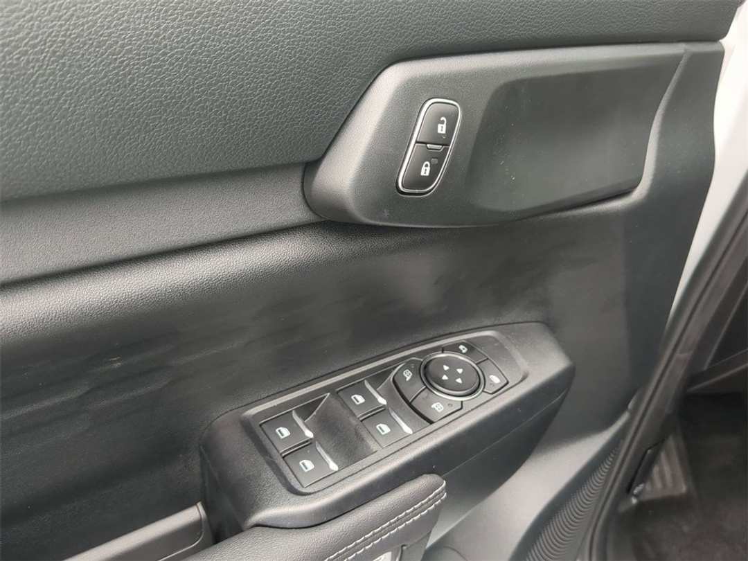 2024 Ford Ranger XLT - Image 10