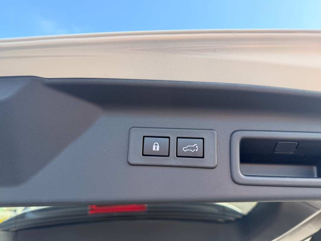 2026 Subaru Forester Sport - Image 21