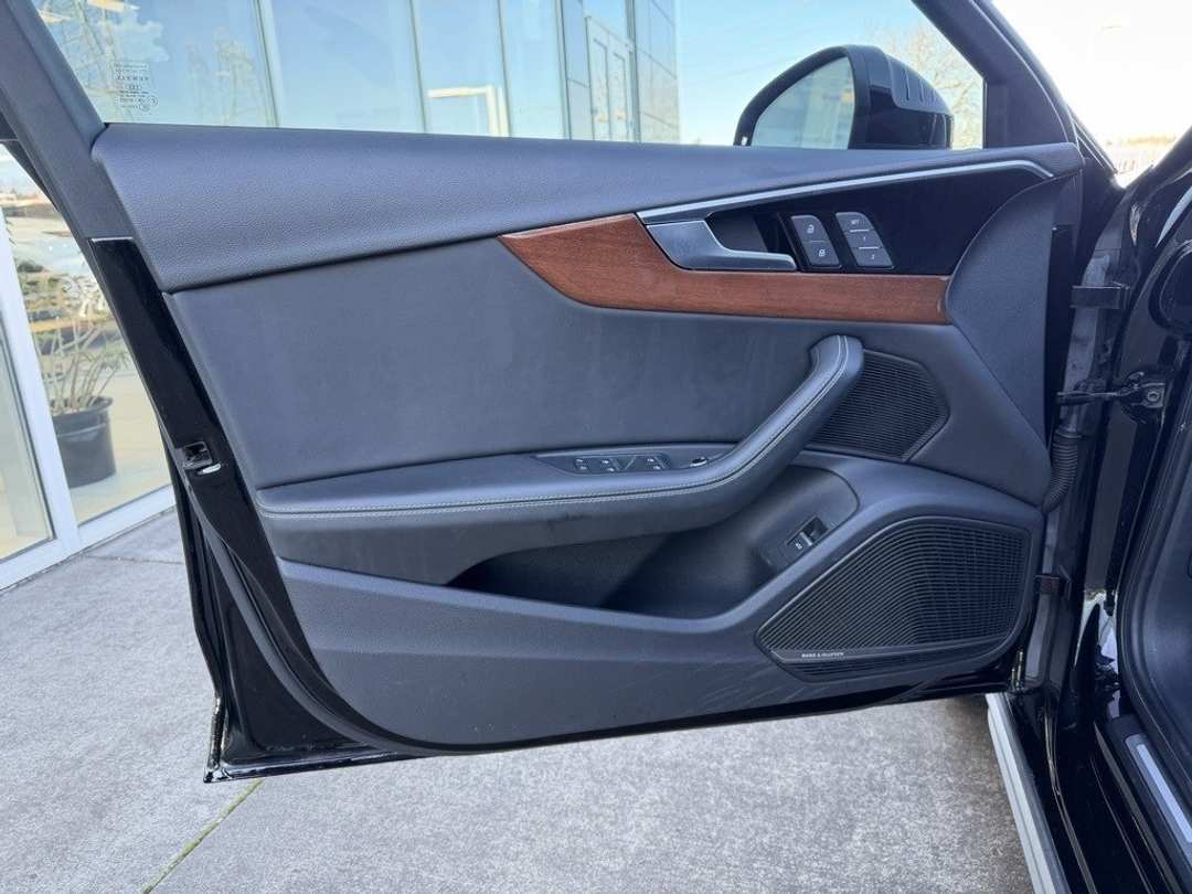 2022 Audi A4 Allroad 45 Premium Plus - Image 11