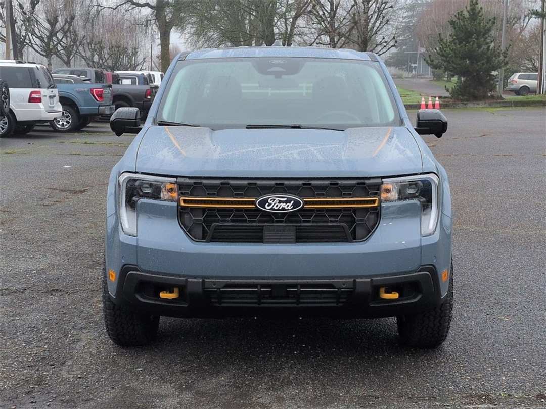 2026 Ford Maverick Tremor - Image 8