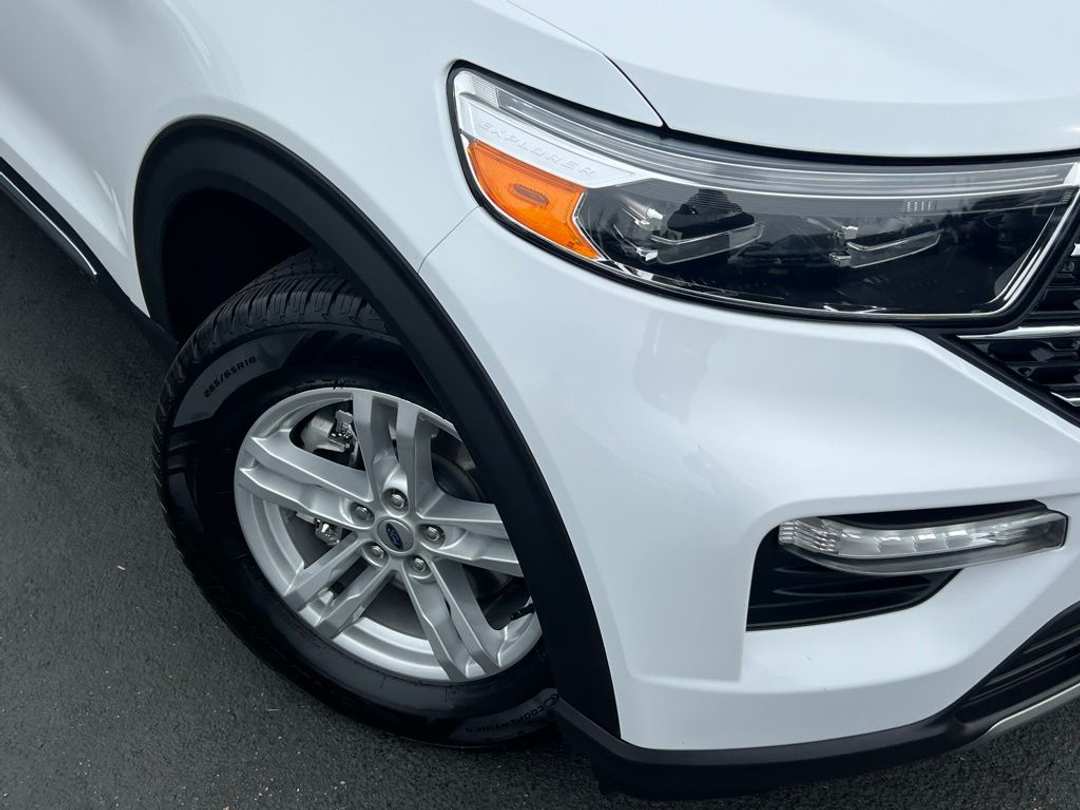 2020 Ford Explorer XLT - Image 2