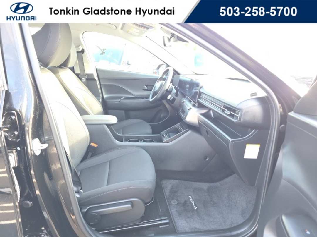 2024 Hyundai Kona SE - Image 22