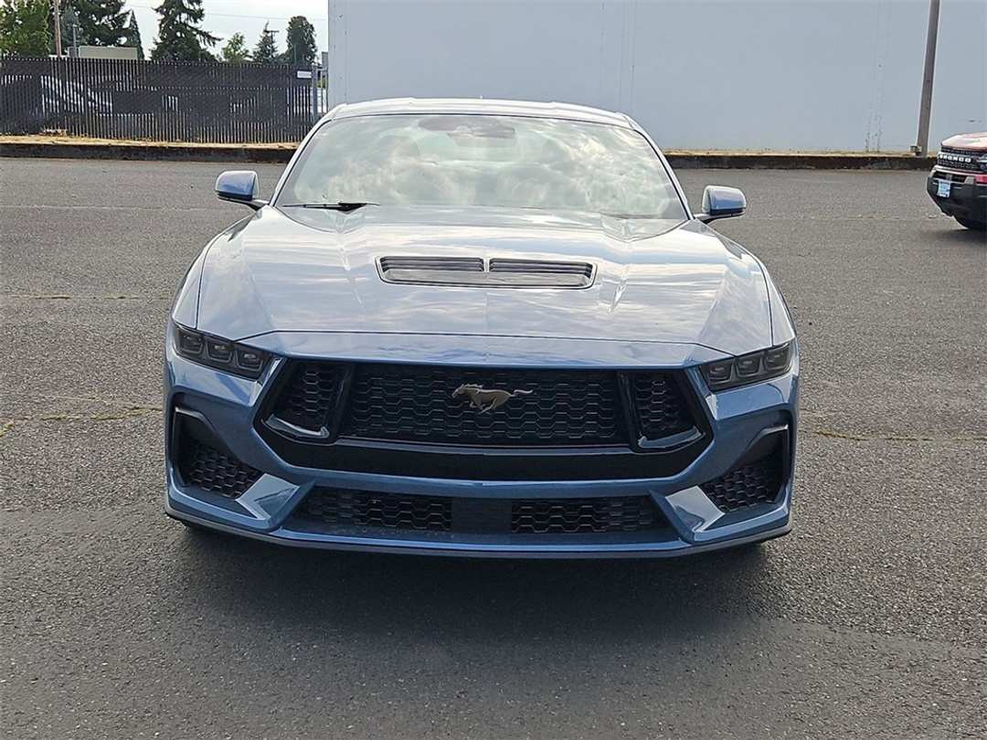 2025 Ford Mustang GT Premium - Image 8