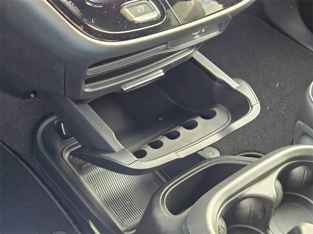 2026 Chrysler Voyager LX - Image 26