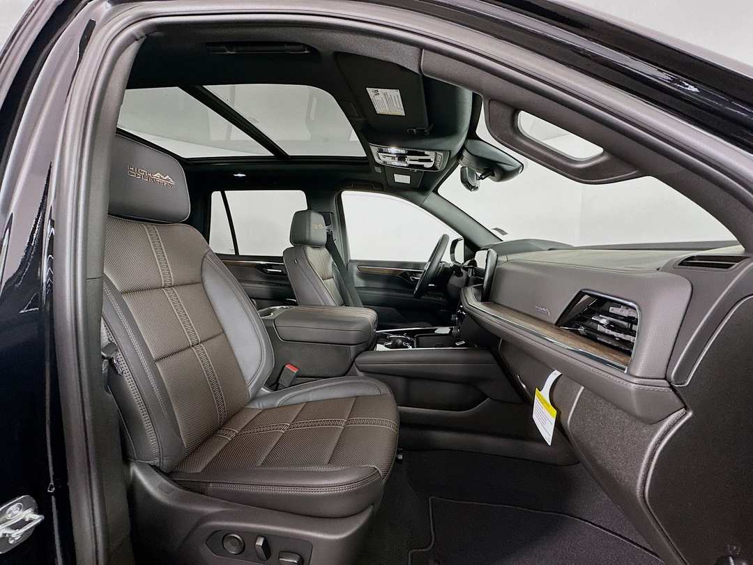 2026 Chevrolet Tahoe High Country - Image 31