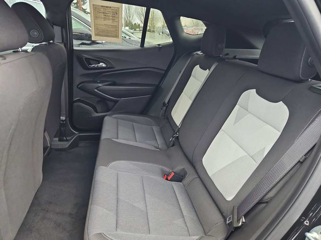 2025 Chevrolet Trax 1RS - Image 23