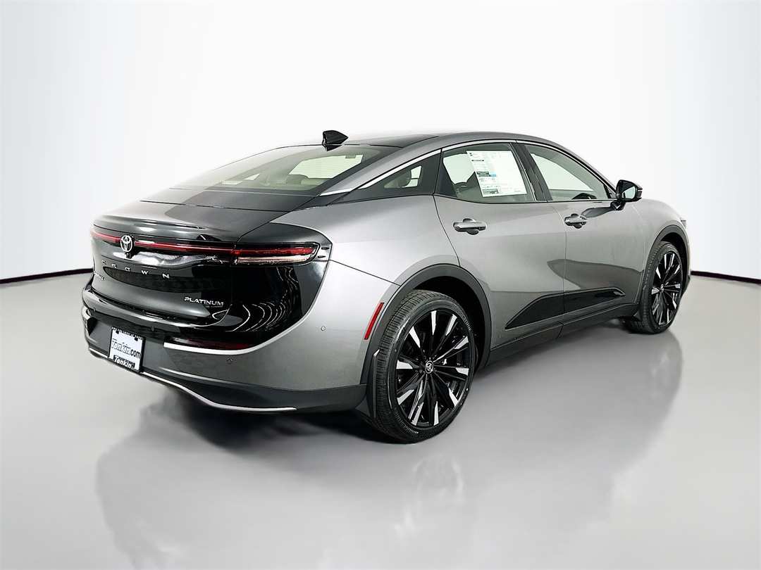 2026 Toyota Crown Platinum - Image 7