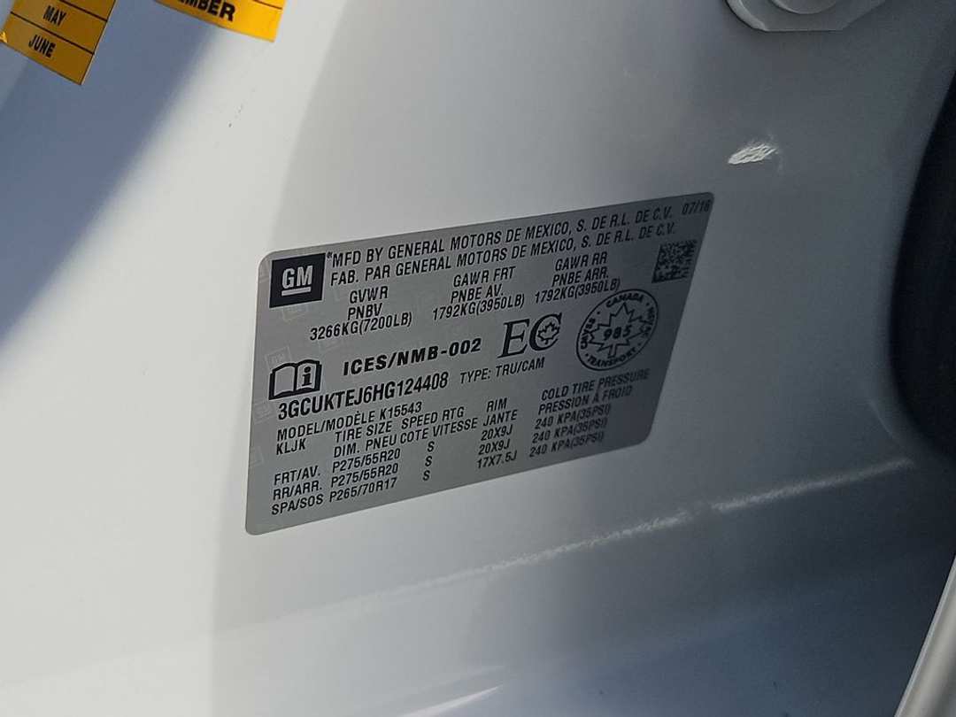 2017 Chevrolet Silverado 1500 High Country - Image 32