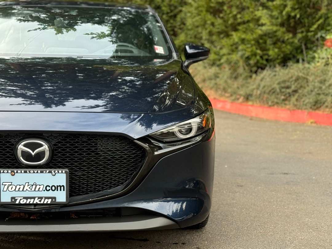 2020 MAZDA Mazda3 Premium - Image 4