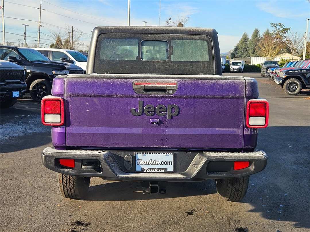 2026 Jeep Gladiator Sport - Image 5