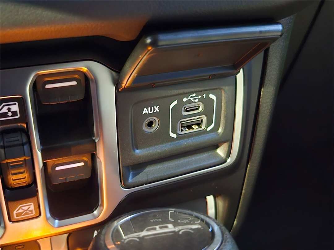 2026 Jeep Gladiator Rubicon - Image 26