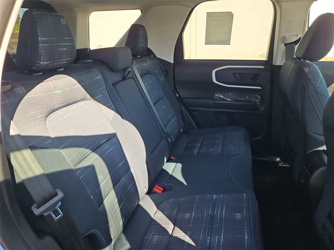 2025 Ford Bronco Sport Heritage - Image 30