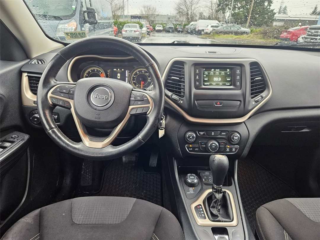 2016 Jeep Cherokee Latitude - Image 25