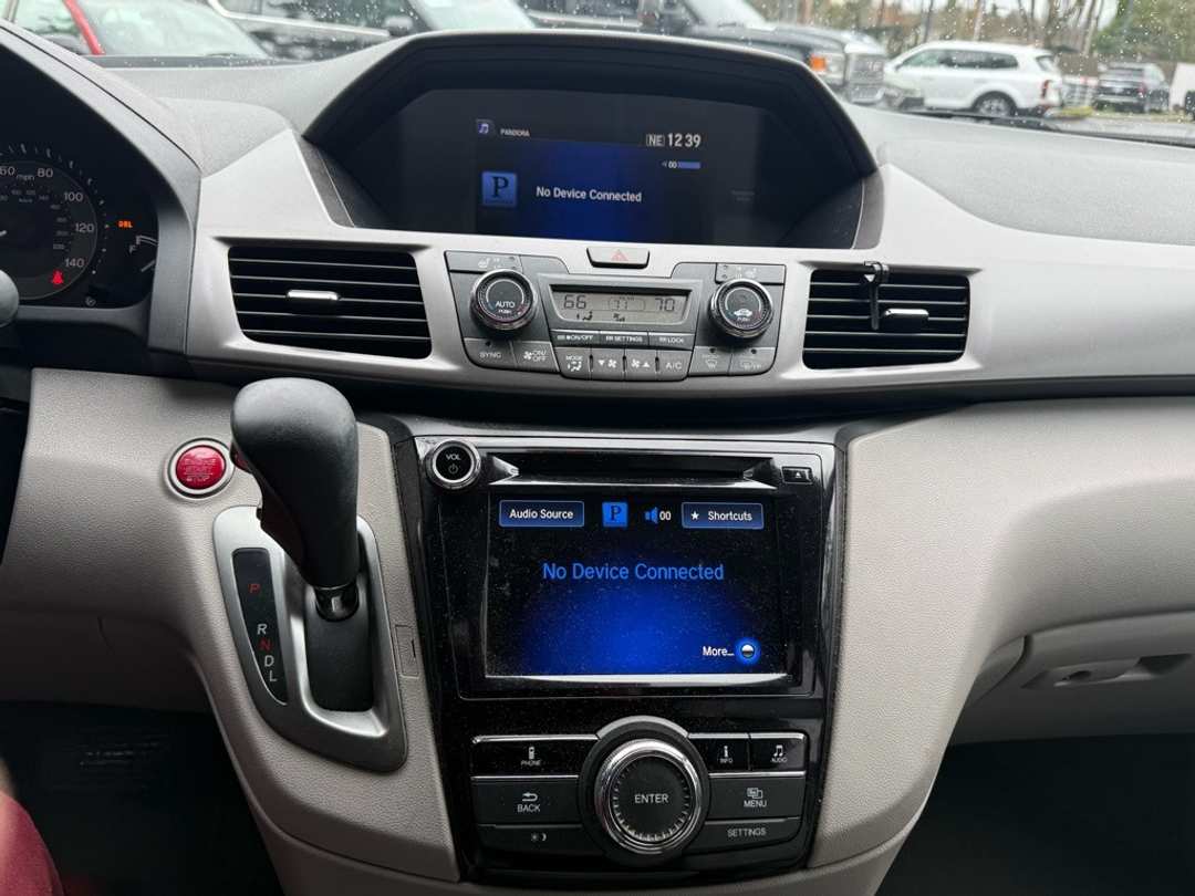 2015 Honda Odyssey EXL - Image 34