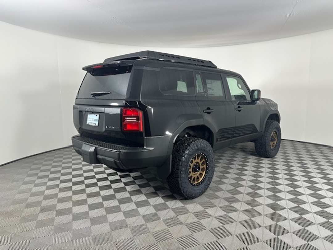 Toyota Land Cruiser - Image 3