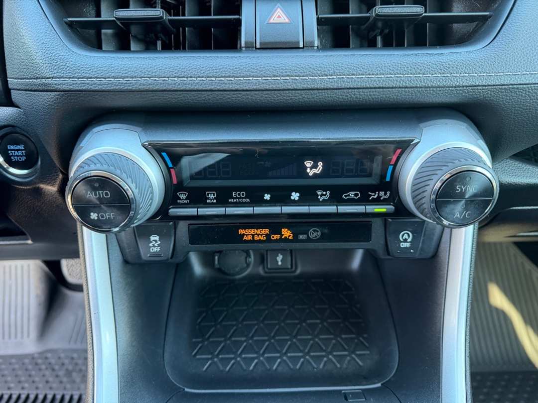 2021 Toyota Rav4 XLE - Image 23