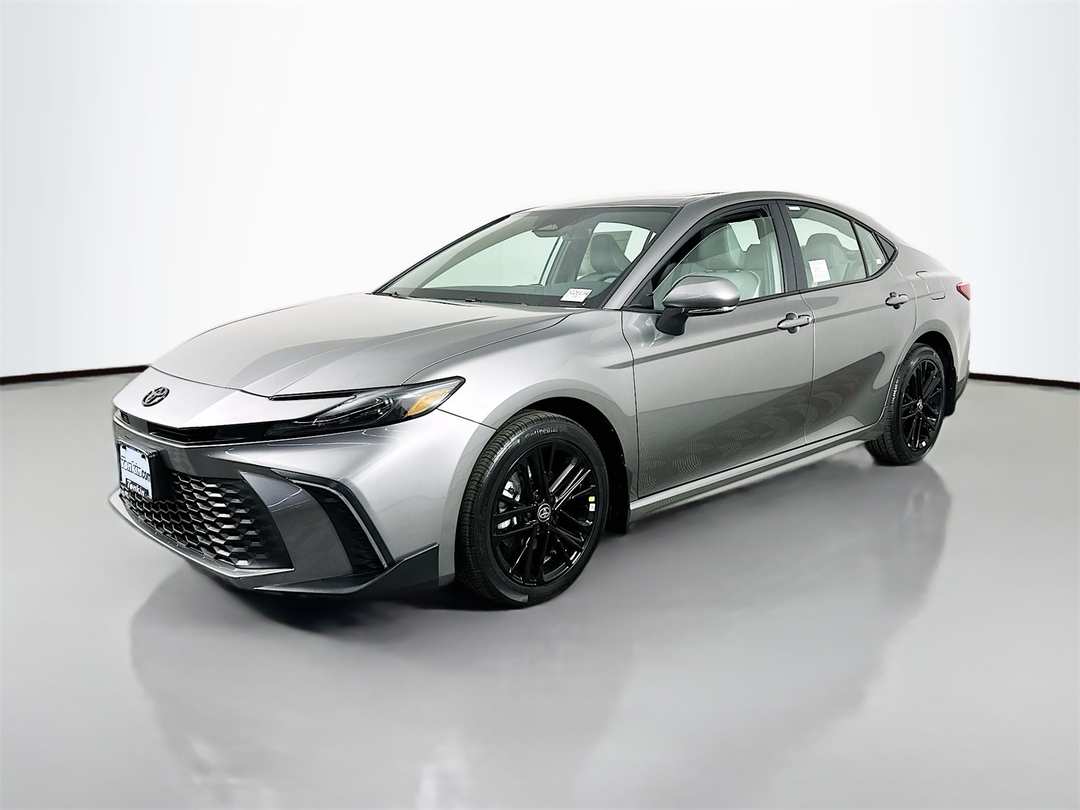 2026 Toyota Camry XSE - Image 3