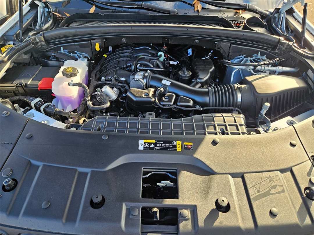 2025 Jeep Grand Cherokee L Altitude X - Image 38