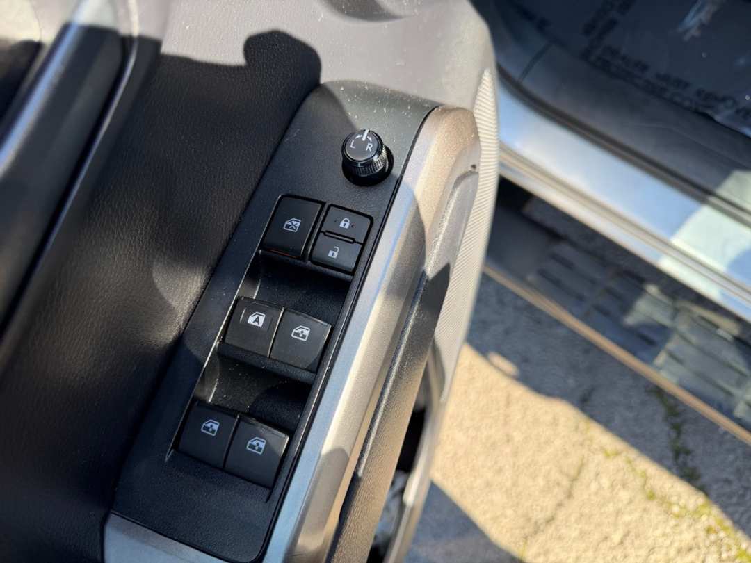 2021 Toyota Tacoma SR5 - Image 14